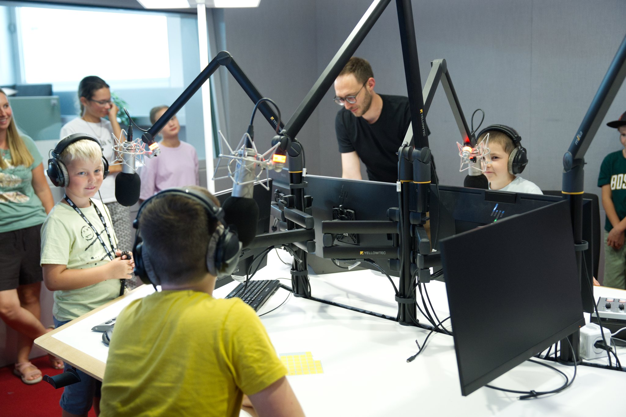 HINTER DEN KULISSEN VON RTR